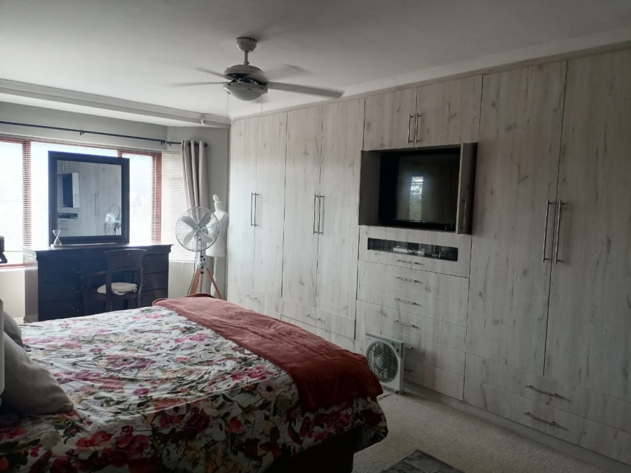 4 Bedroom Property for Sale in Rome Glen Western Cape